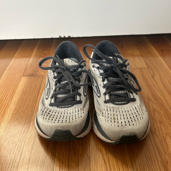Brooks Running Shoes - Picture 1 of 7